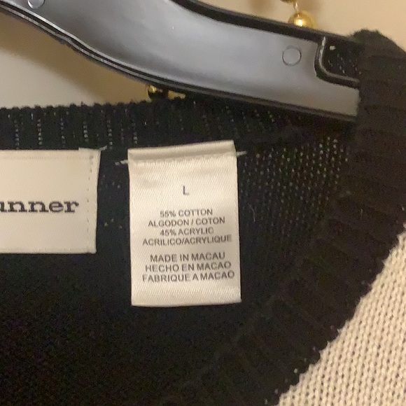 Holiday Cardigan Alfred Dunner zip red white&black beads holiday attire pretty - Picture 12 of 12